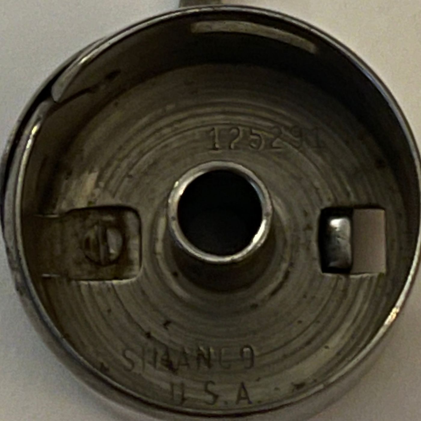 #125291 Bobbin Case; By Singer Sewing Co.